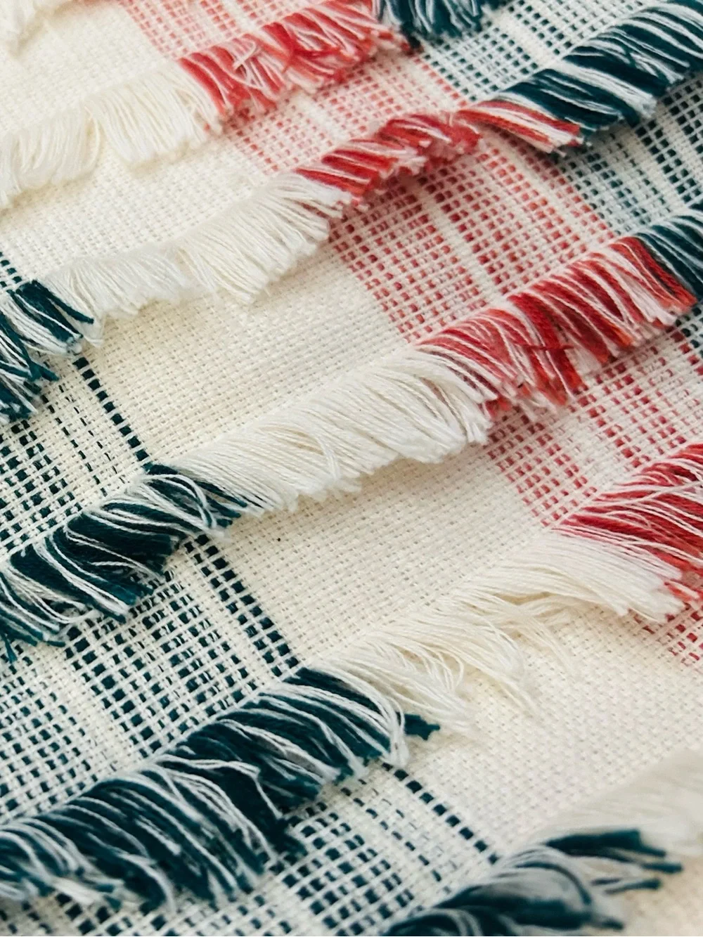 20” Striped Fringe Cotton Pillow Covers (2) (Cream, Red & Navy)